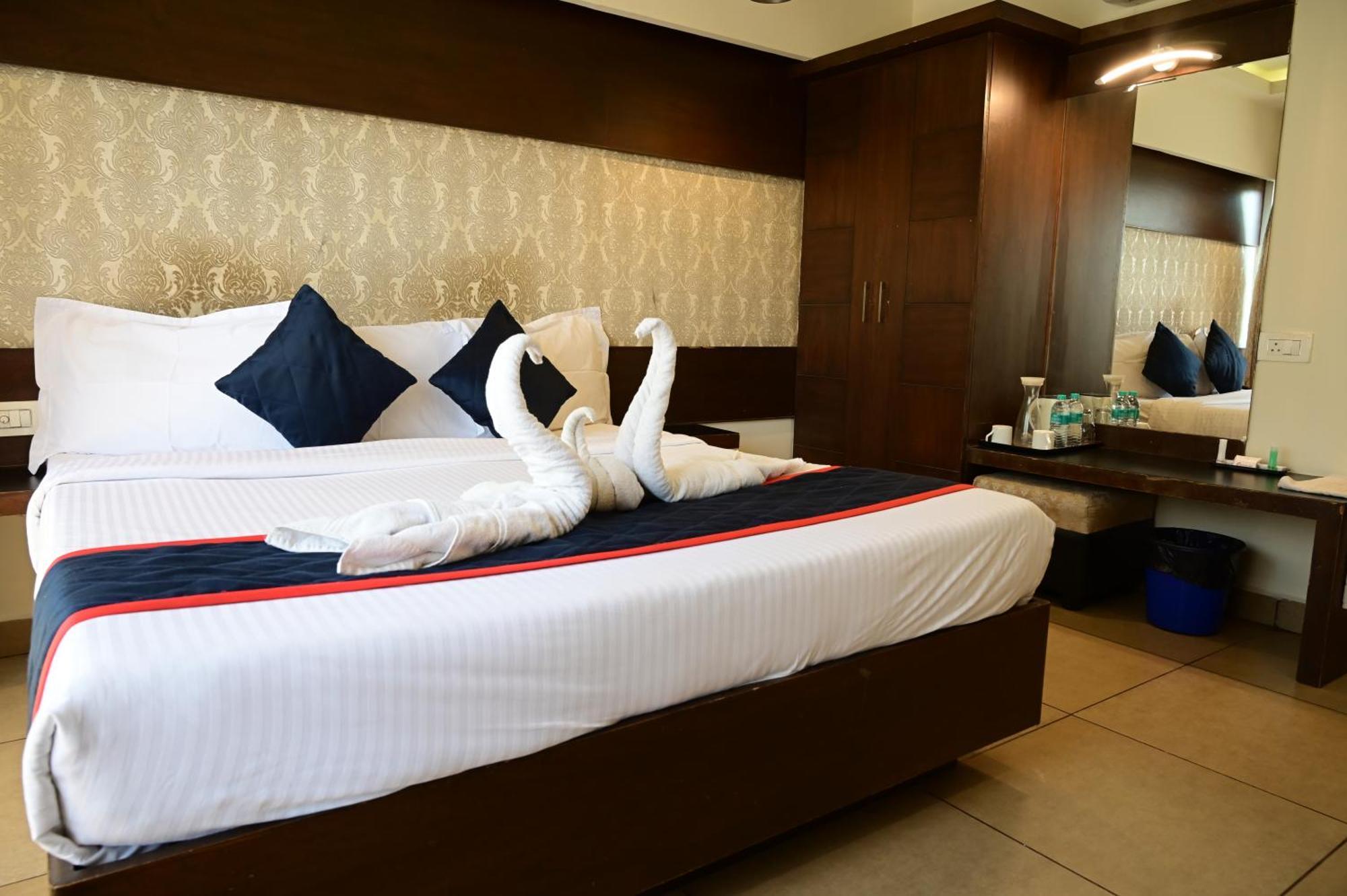 Canyon Sun Chennai Ngoại thất bức ảnh